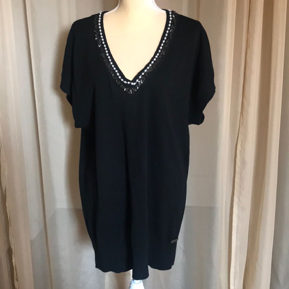 Seven 7 Luxe black blouse new.